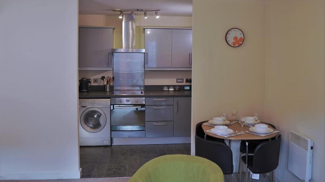 Broad Gauge Apartments Wolverhampton Luaran gambar